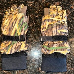 3M Thinsulate Camouflage Gloves with Black Accents